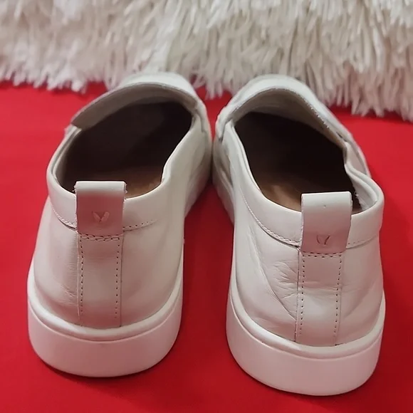 Vionic Uptown Penny Loafer - Picture 4 of 10